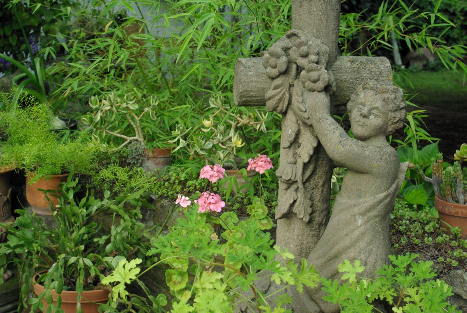 Statue in Szomolya