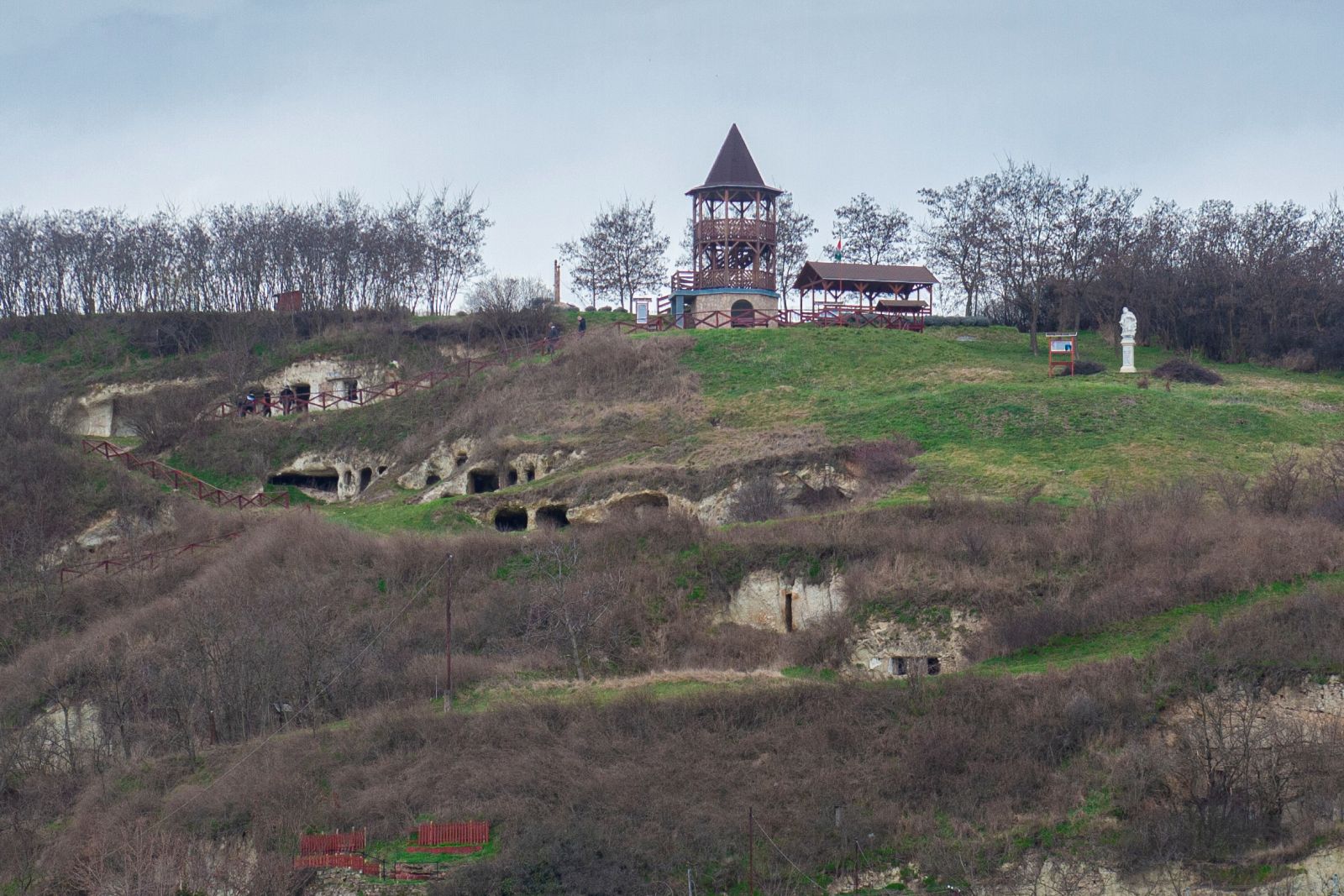 Cave houses in Tibolddaróc