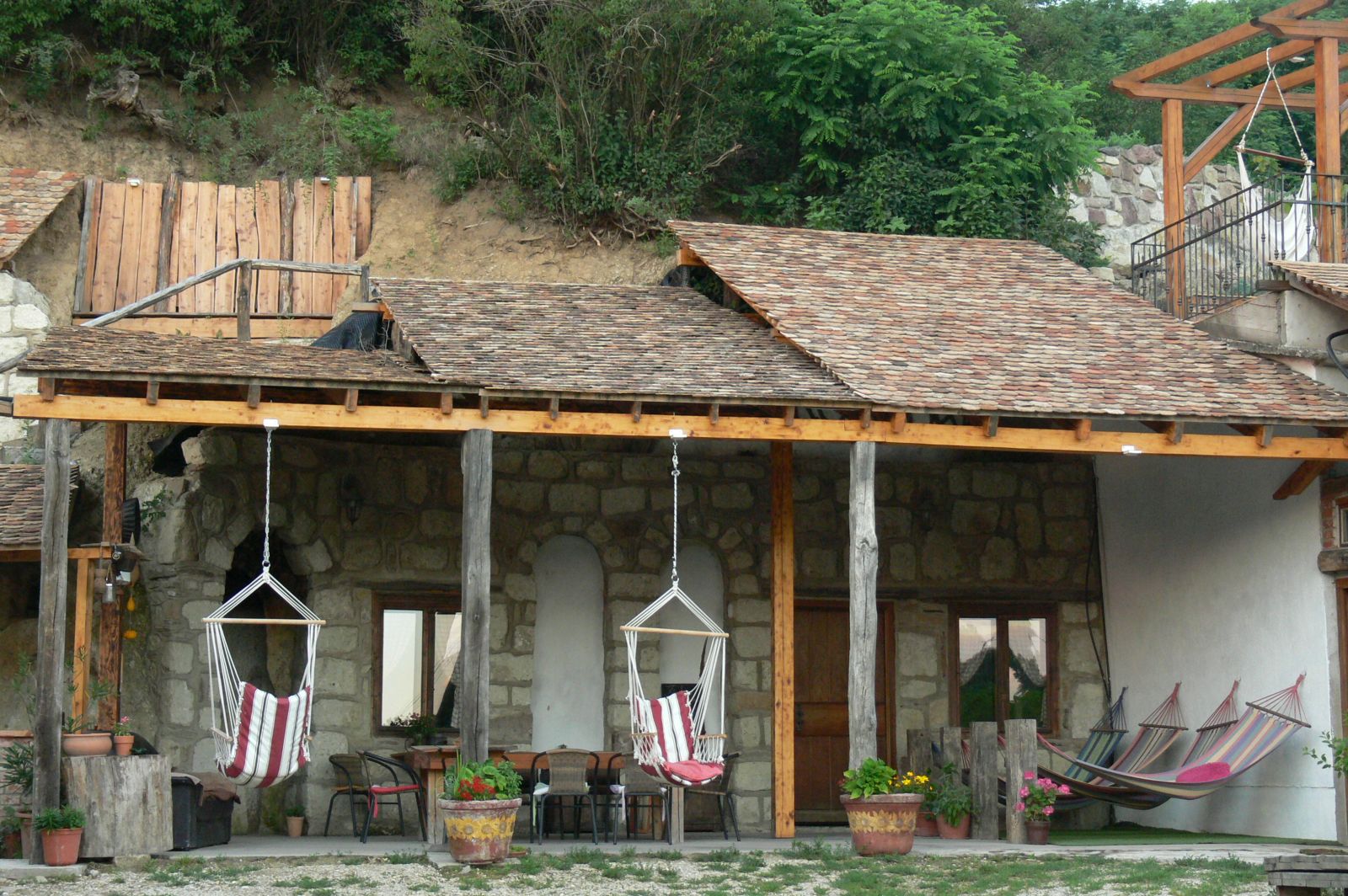 Cave hotel in Szomolya